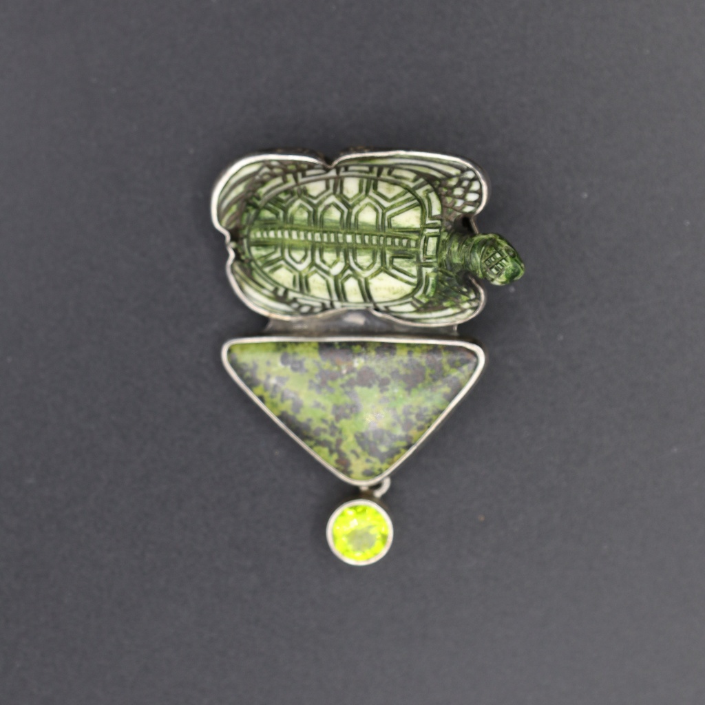 Vintage Amy Kahn Russell Pin/Pendant Akr Silver